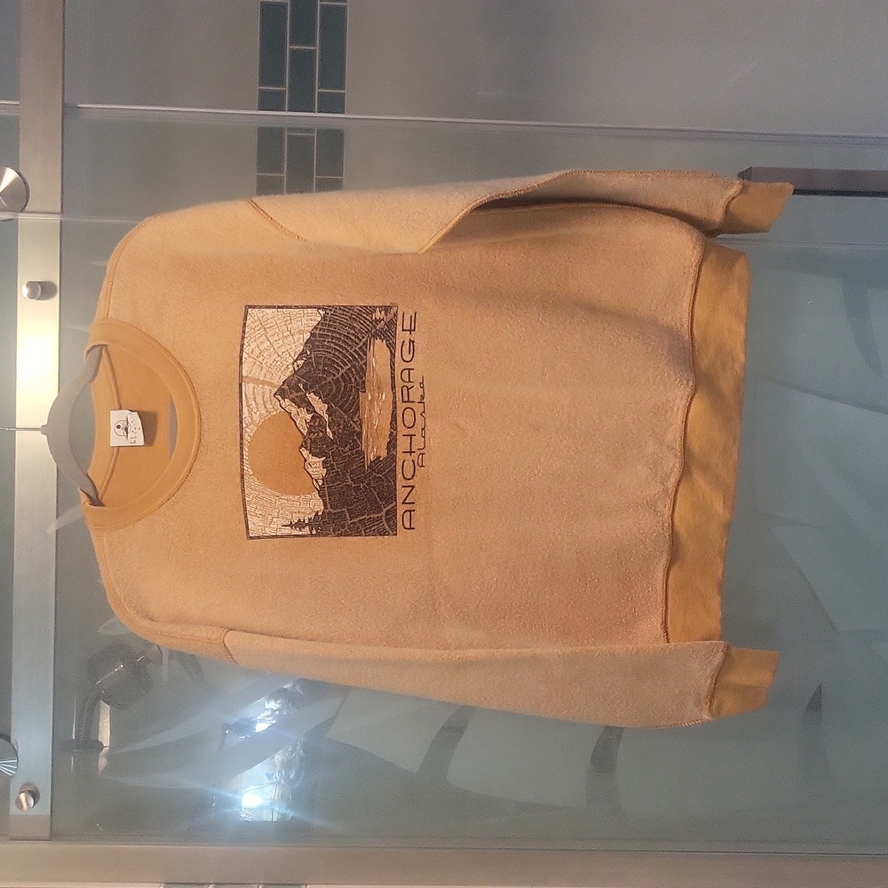 Unisex outside in sweat shirt